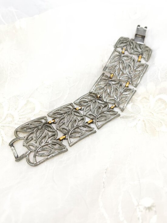 Coro Jewelry - Vintage Coro Pegasus silver & Gold tone Panel Bracelet